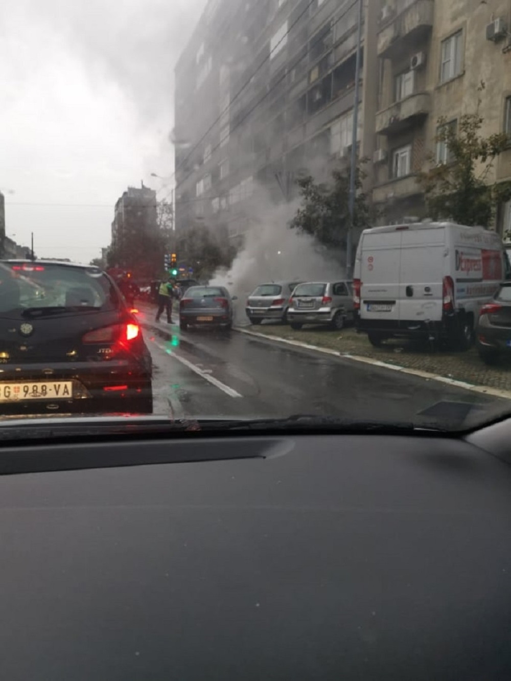 Oboren pešak, a potom sudar autobusa i automobila (VIDEO)