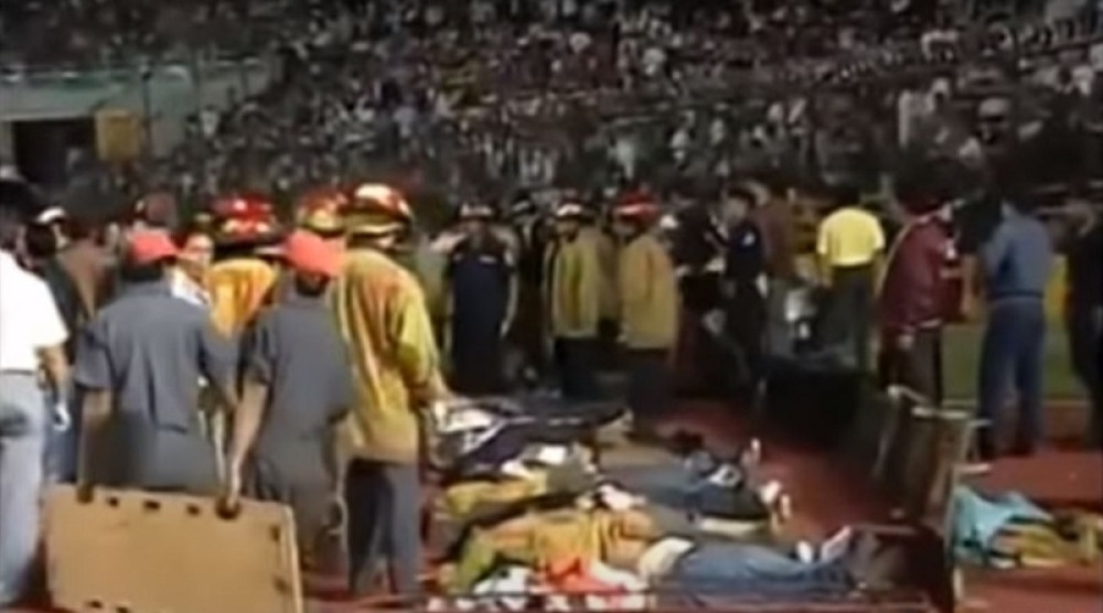 Na današnji dan dogodila se jedna od najvećih fudbalskih katastrofa u kojoj je poginulo 80 ljudi! (VIDEO)