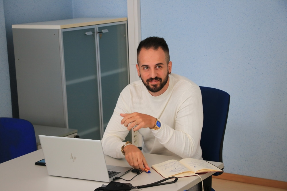 Nikola jedini na Balkanu osposobljava mašinu koja štampa kuće, njegov izum će mnogima olakšati život (FOTO)