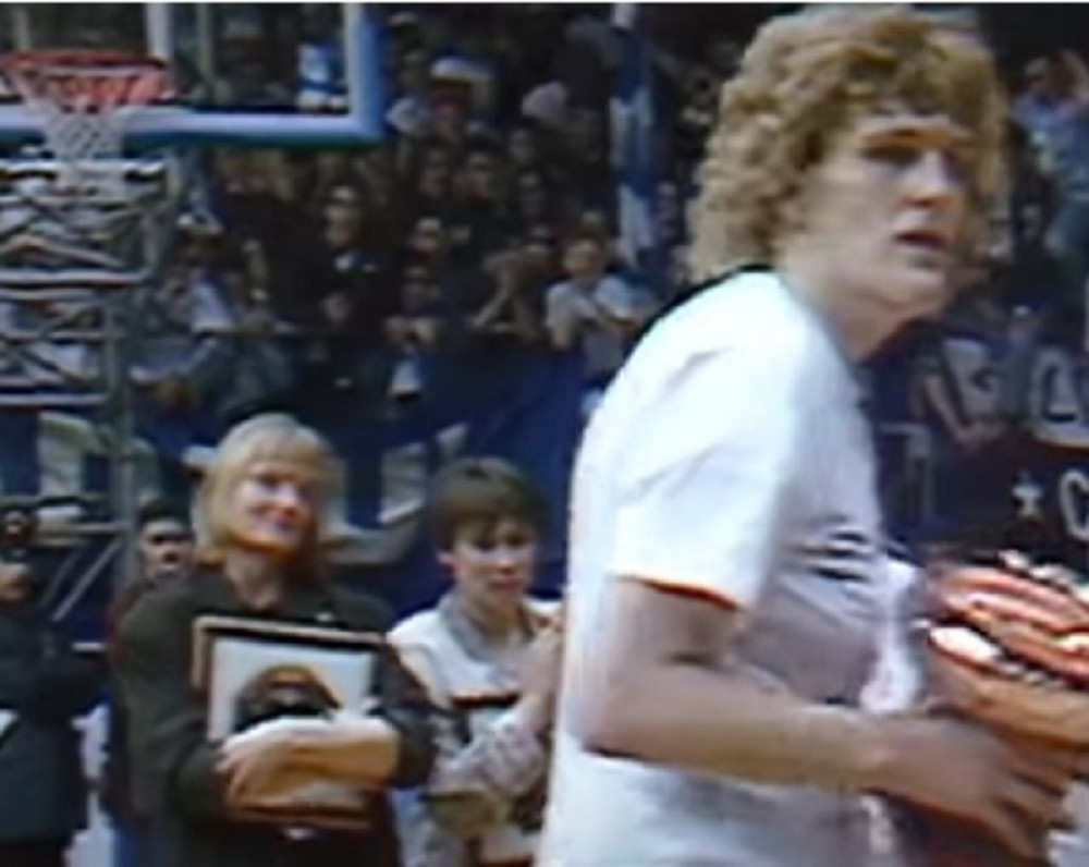 Legendarna jugoslovenska košarkašica se oprostila od preminulog trenera!