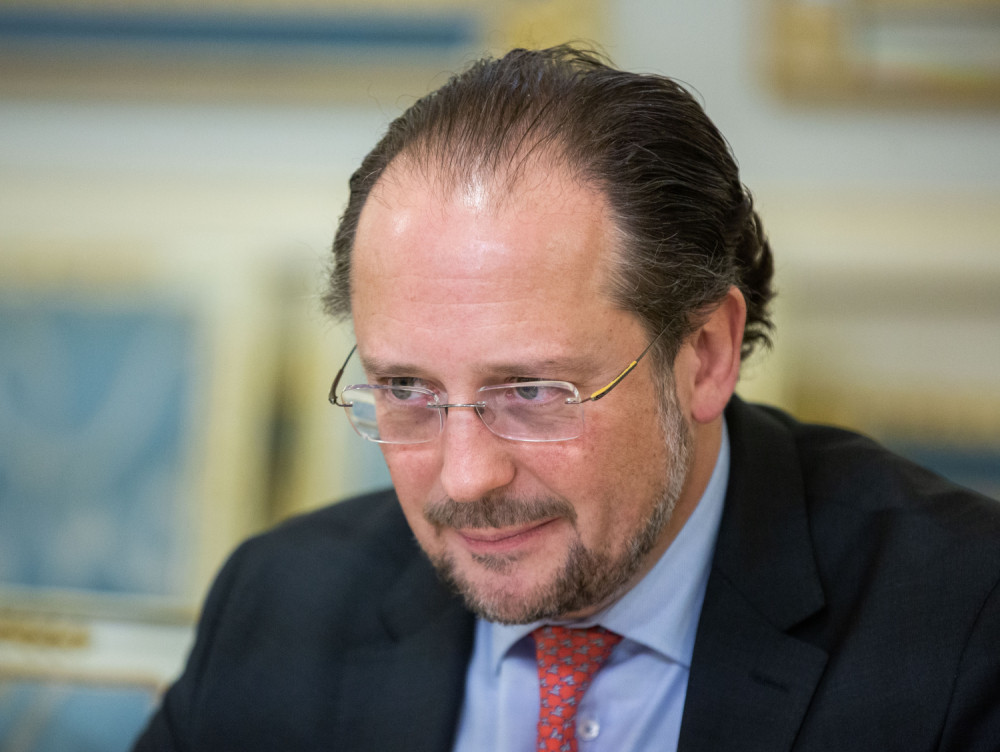 Austrijski ministar inficiran virusom COVID-19