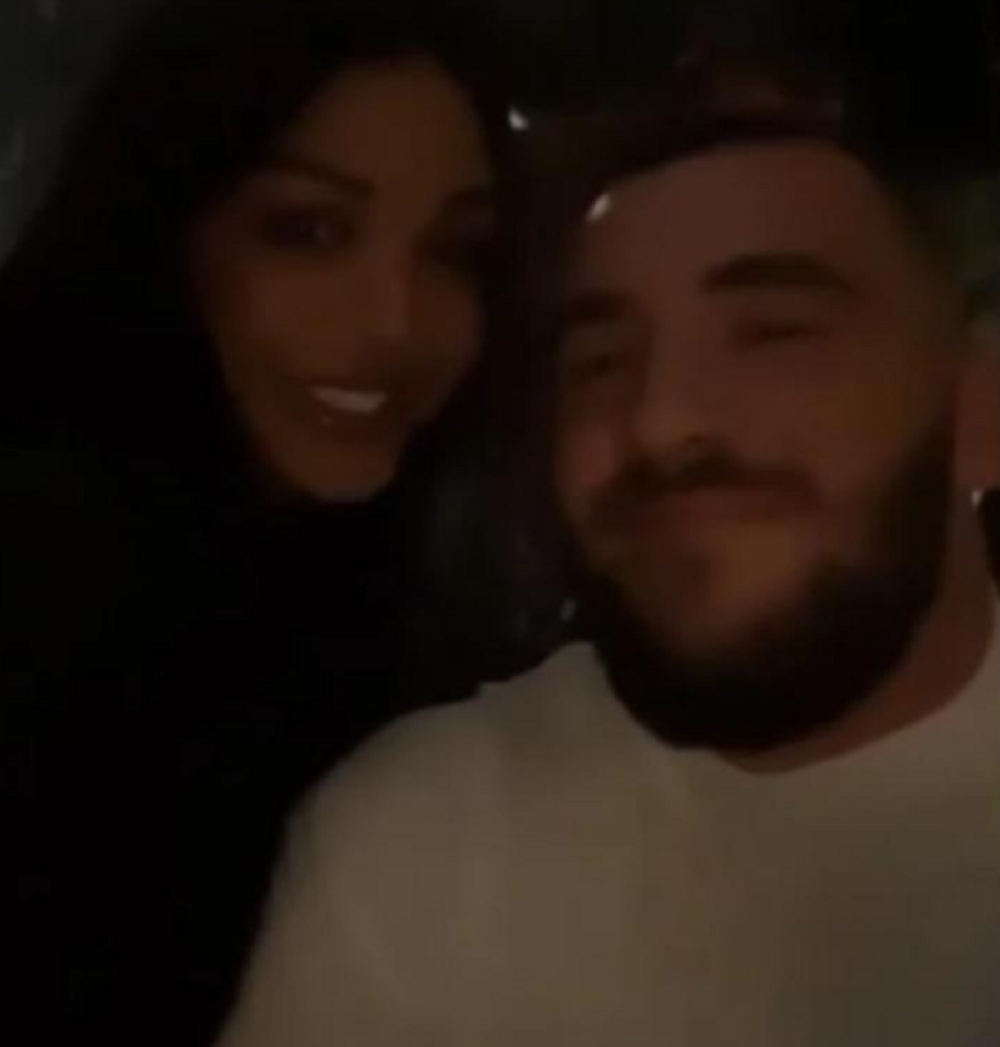 Maja smuvala Mensura: Uhvaćeni zajedno u provodu, pa završili kod nje u STANU!