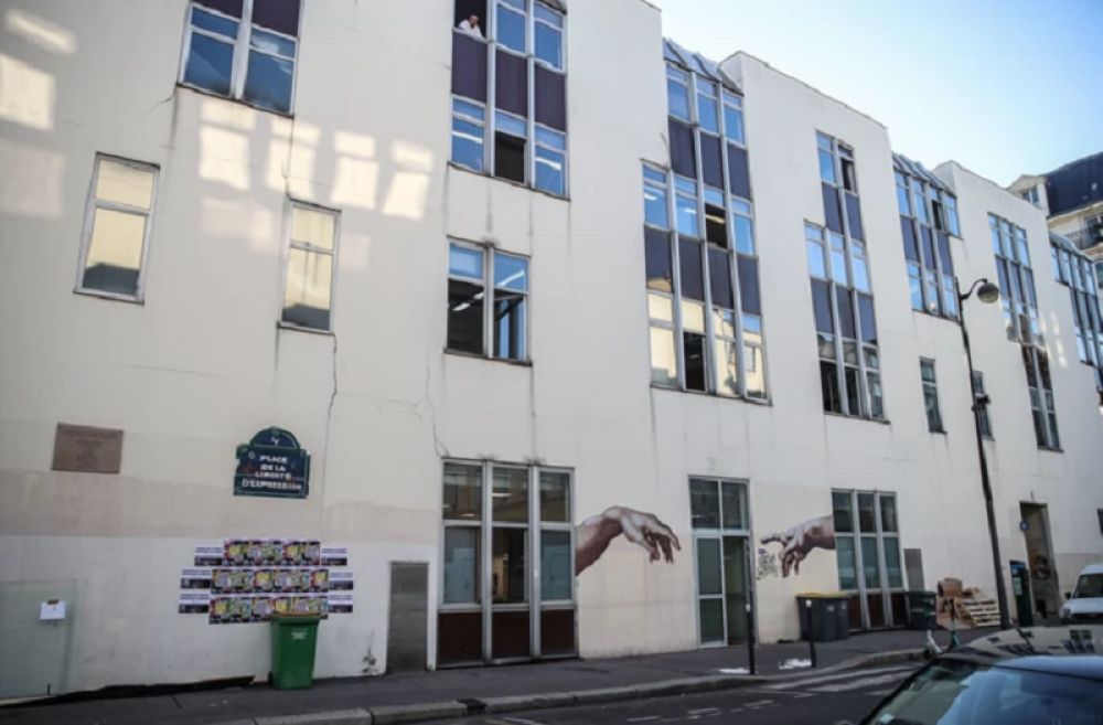 "ŠARLI EBDO" pozvao Francuze na masovne proteste zbog ubistva profesora!