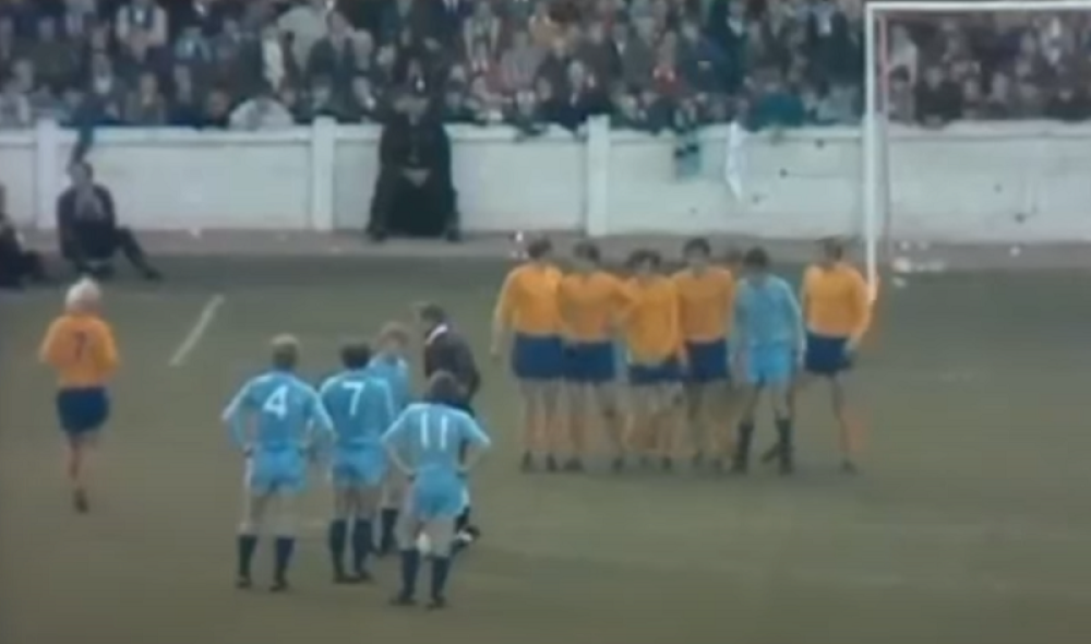 Ovakav gol je viđen samo jednom i onda je zabranjen! Pogledajte zašto! (VIDEO)