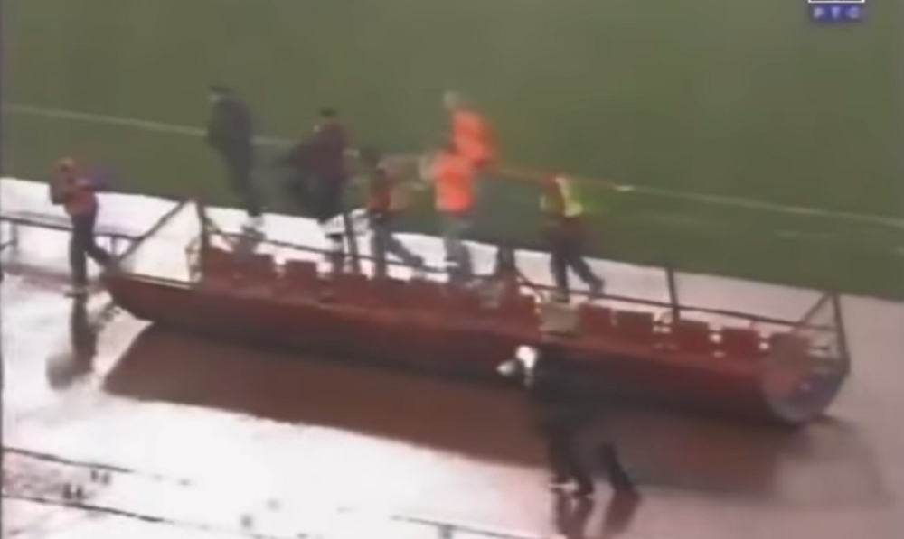 Marakana je ličila na močvaru, a vetar prevrtao klupe! Sećate li se prvog "večitog derbija" bez publike? (VIDEO)