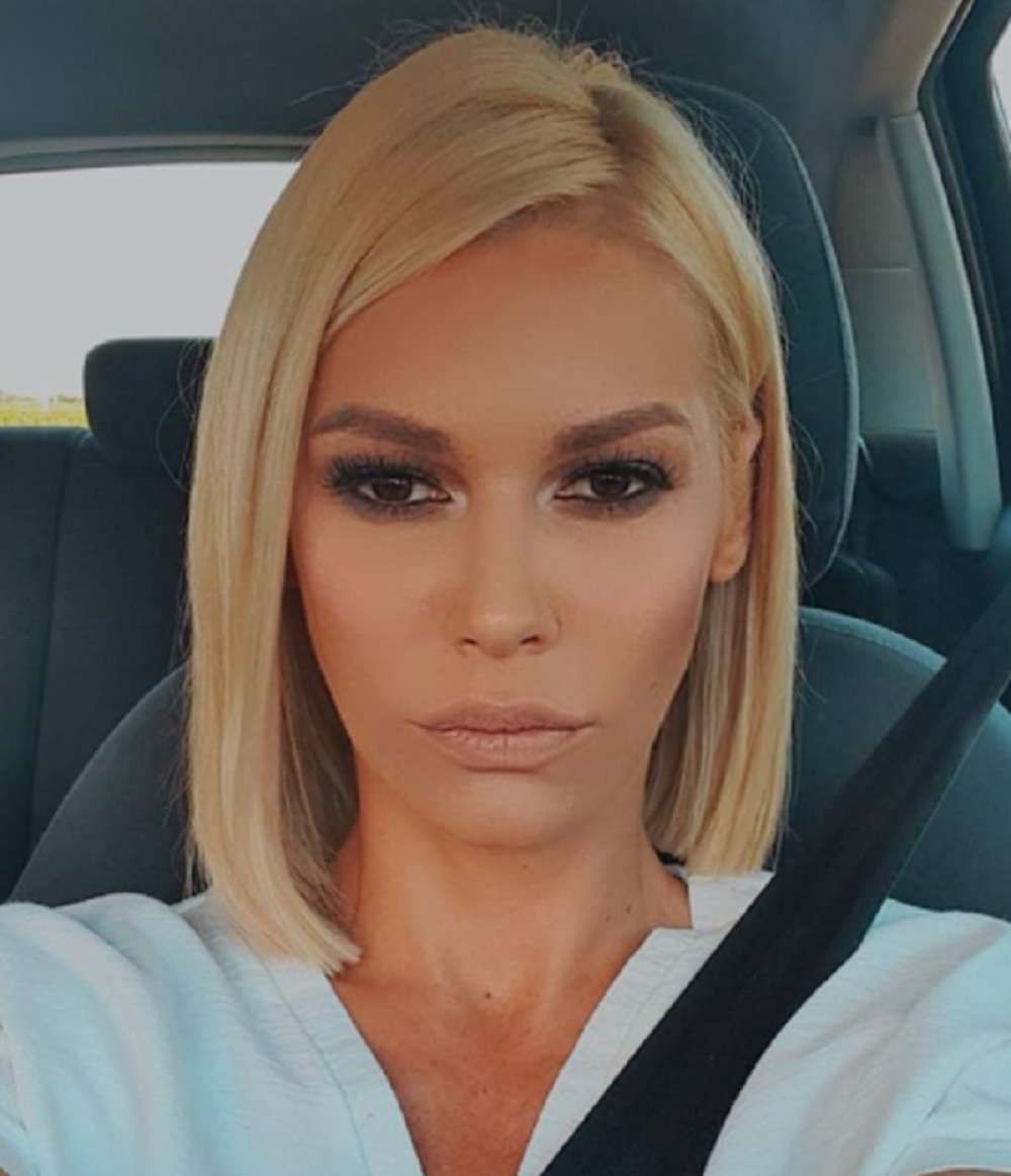 Romantičan poklon na haubi ostavio Natašu Bekvalac bez teksta - da li je ovo nova ljubav na pomolu?