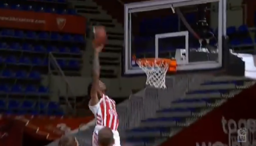 Novo pojačanje se predstavilo "delijama" na spektakularan način! Ovo bi podiglo navijače na noge! (VIDEO)