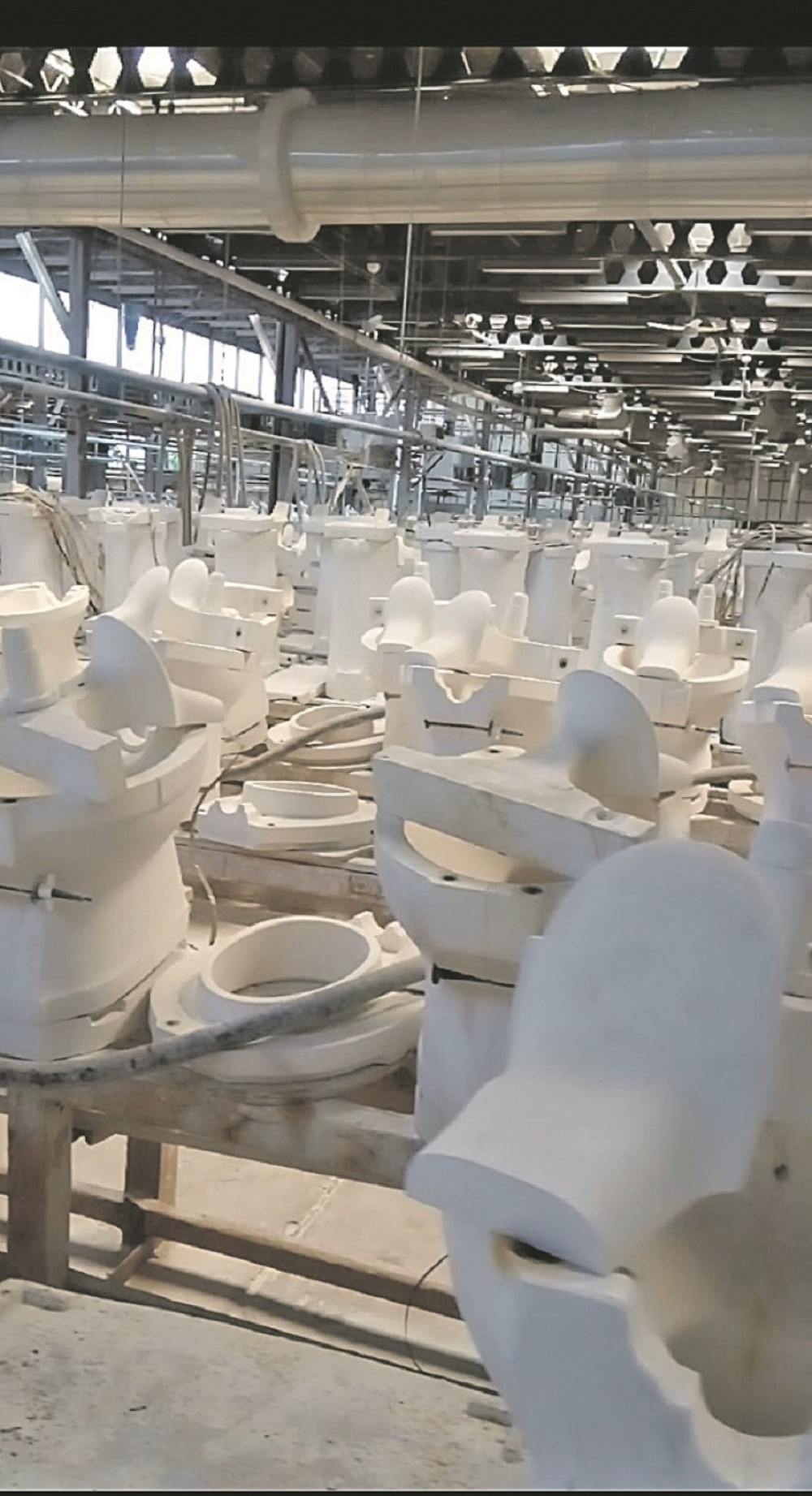 Stečajna mafija procenila WC šolju na mizernih 86 dinara