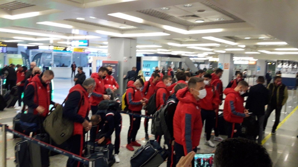 Zvezda krenula put Nemačke, na spisku 23 igrača