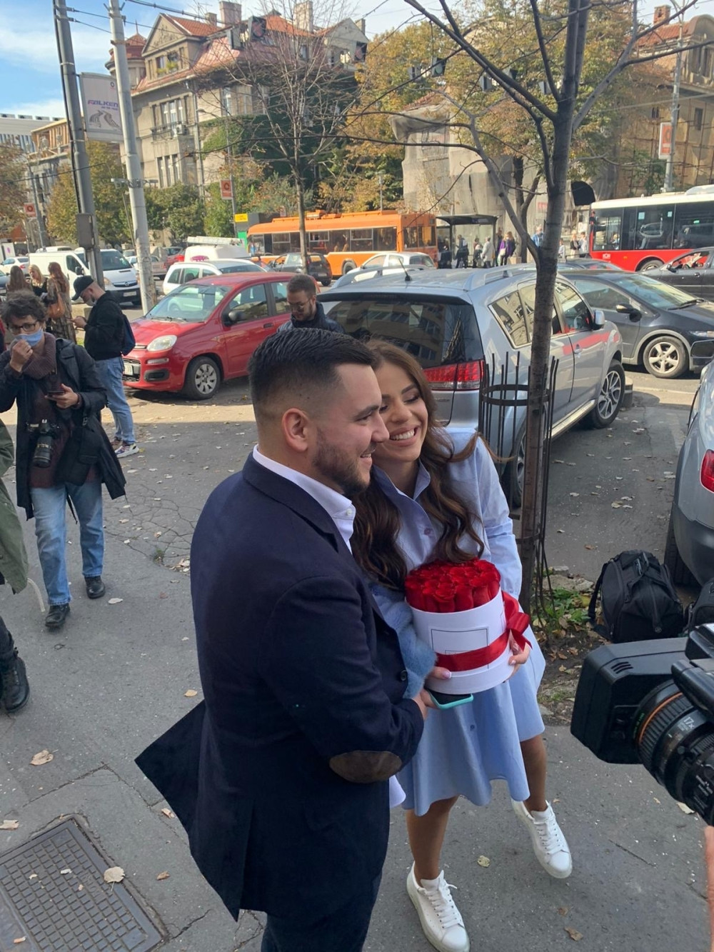 Đani kupio snajki NESVAKIDAŠNJI POKLON, a ona oplela po njemu!