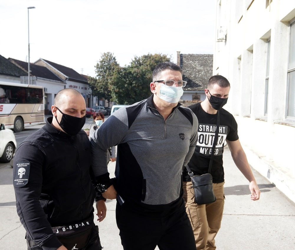 Kristijan priveden zbog pretnji Staniji, žestoki momak izveden iz Zadruge (FOTO)