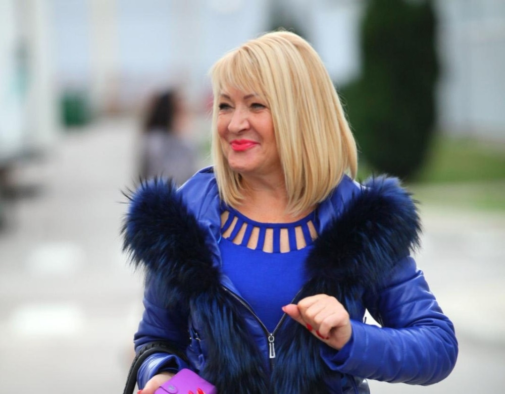 Gocu koleginice NAPLJUVALE ZA SVE PARE, neće joj biti dobro!