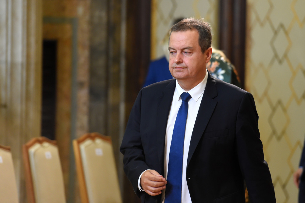 Dačić otkrio šta Grigorije krije ispod mantije