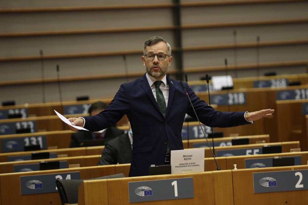 Britanski mediji objavili jezive scene iz Hrvatska, u Briselu ostali bez teksta kada su videli šta rade njihovi članovi! (FOTO)