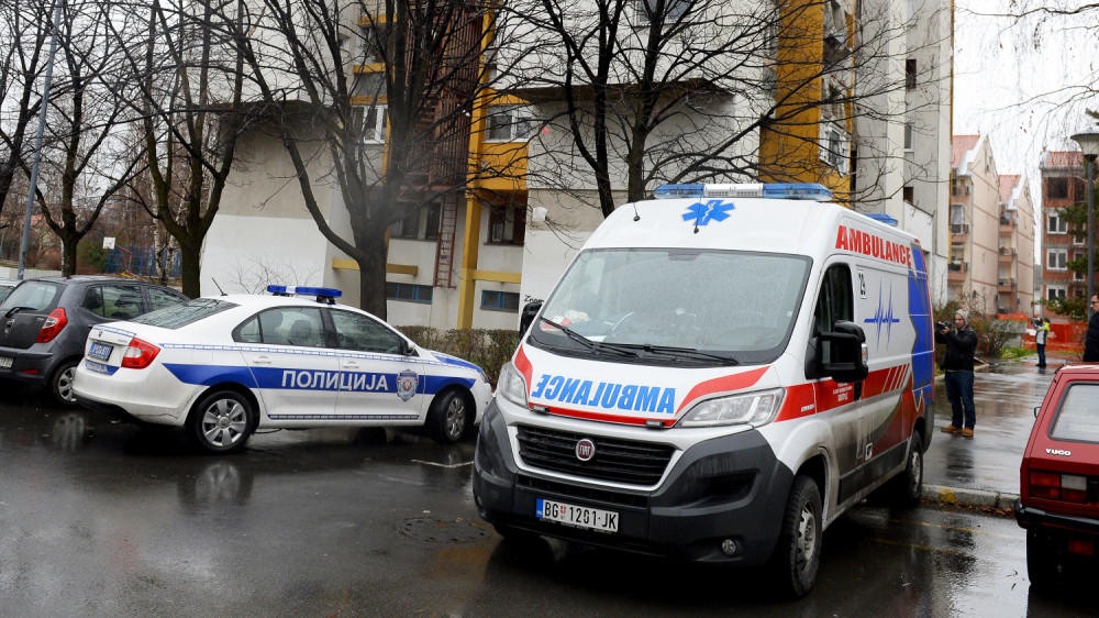 Profesor izboden nožem nasred škole