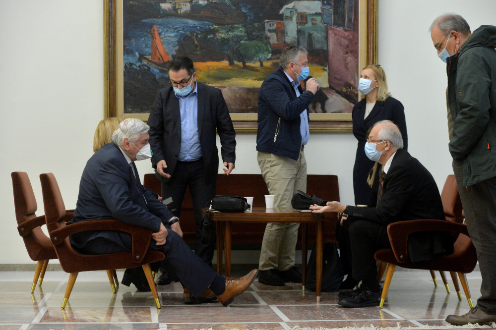 Medicinski deo Kriznog štaba se potpuno izdvojio, razmatra se bitna odluka