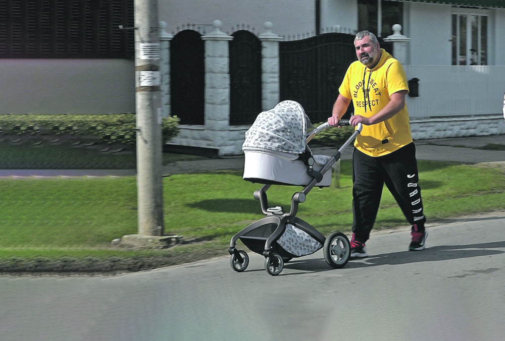 Komšije otkrivaju: Evo ko je žena Mikija Đuričića