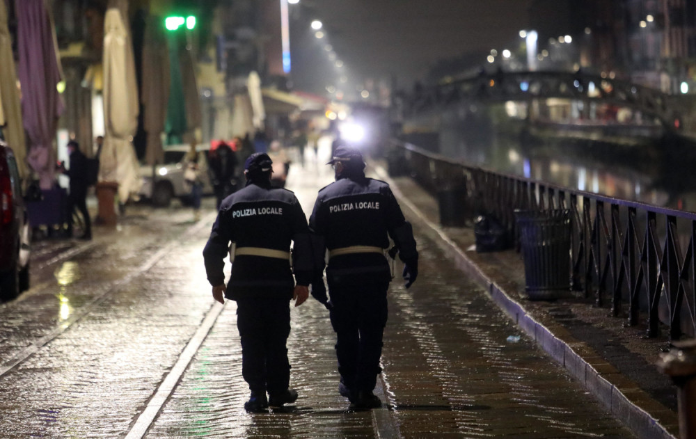 Ulice pune mrtvih ptica