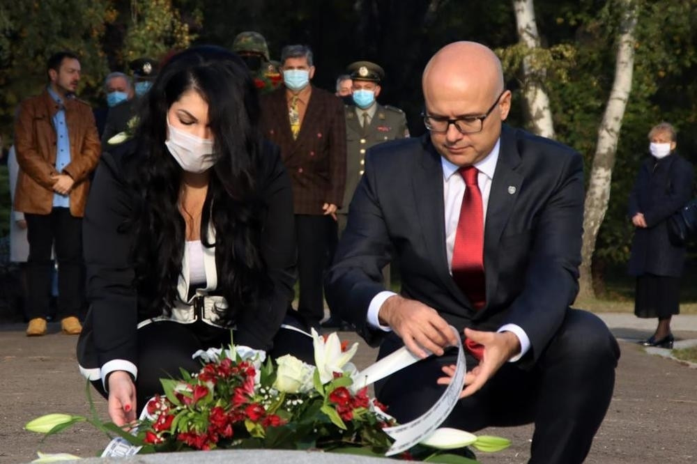 Vučević: Današnji Novi Sad pokazuje da žrtve predaka nisu bile uzaludne-Novi Sade, srećan ti dan osvajanja slobode!