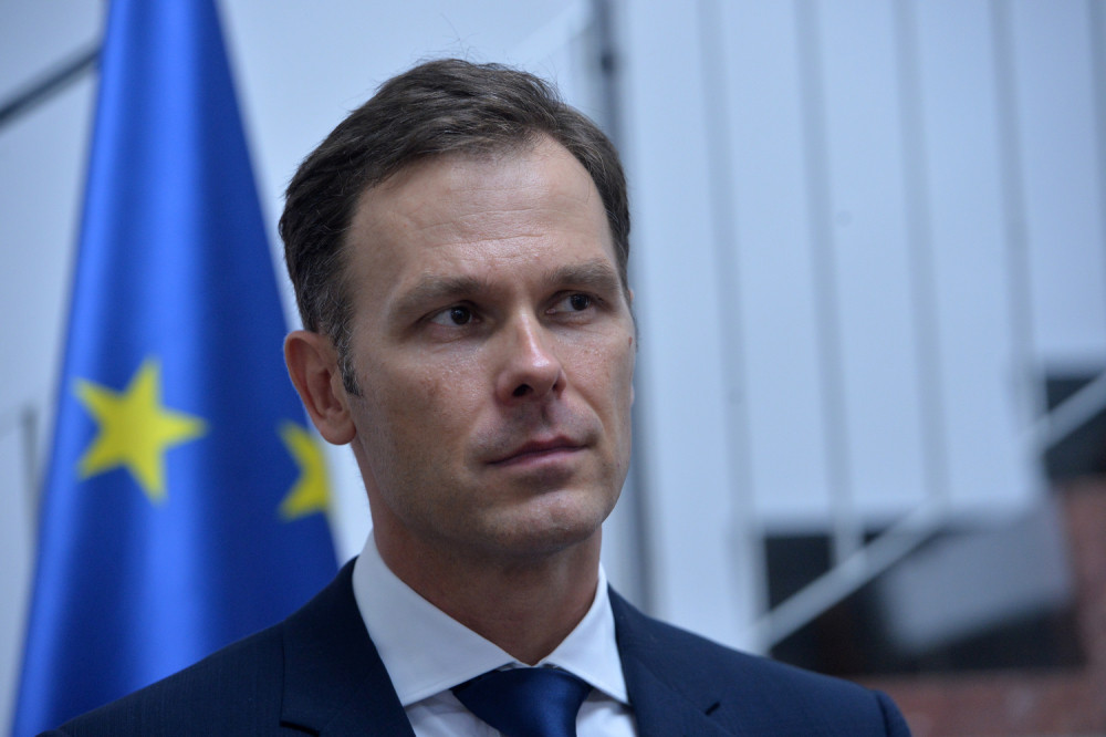 Ovo su pravila igre "Uzmi račun i pobedi“, prvo izvlačenje 21. novembra