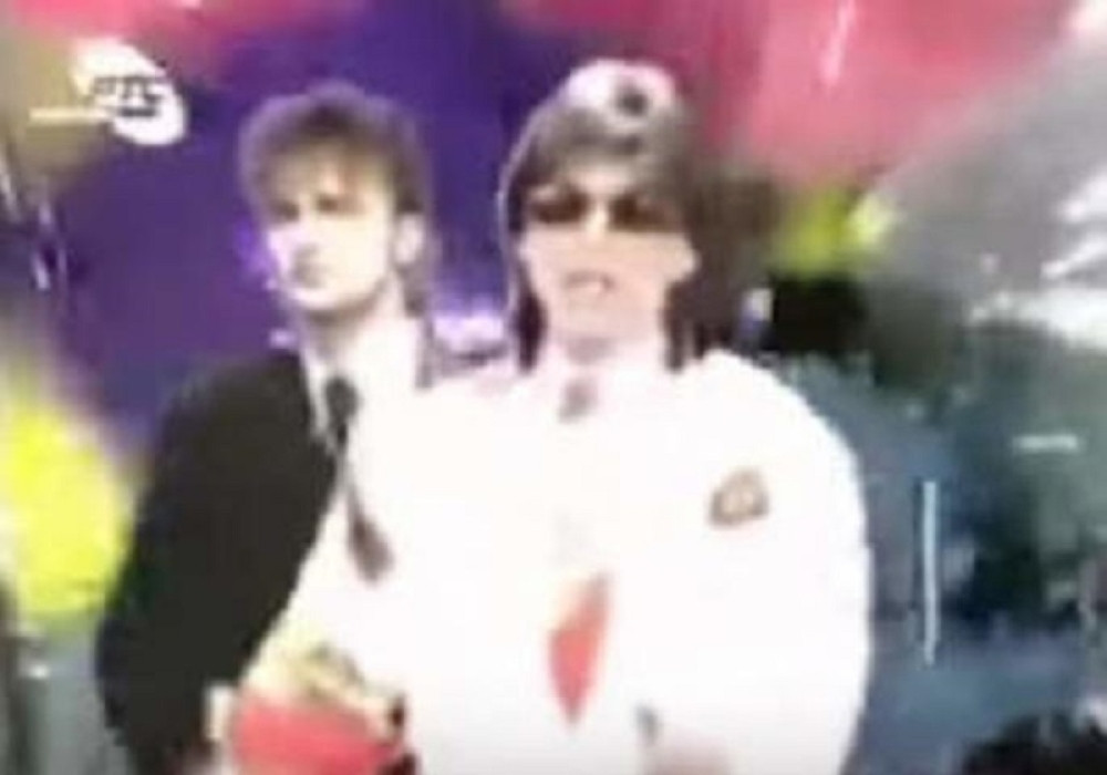 Danas jedan od najmoćnijih ljudi u Srbiji, a nekada je izgledao OVAKO! (VIDEO)