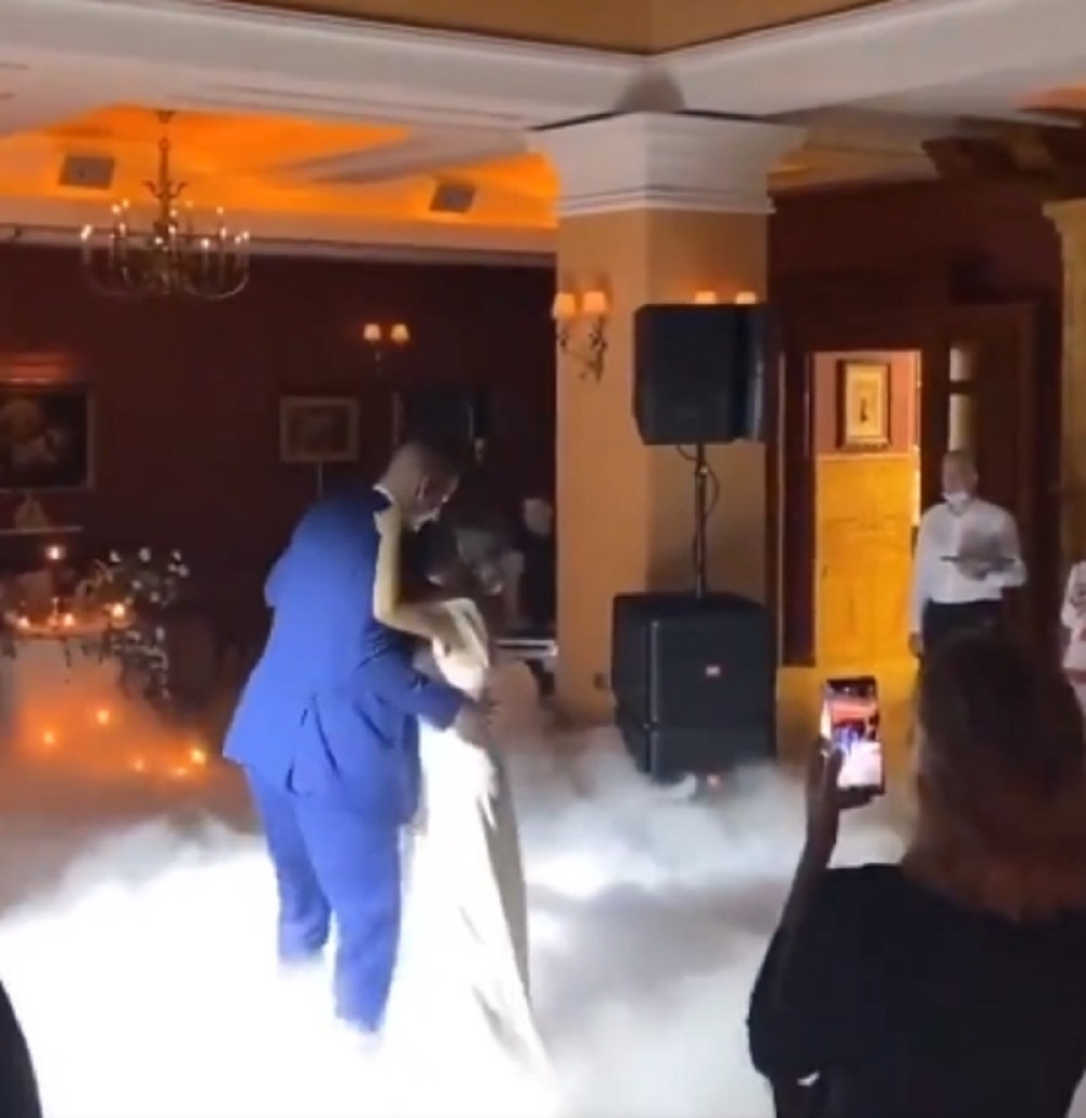 Pojavio se snimak prvog plesa, pa to je čista romantika