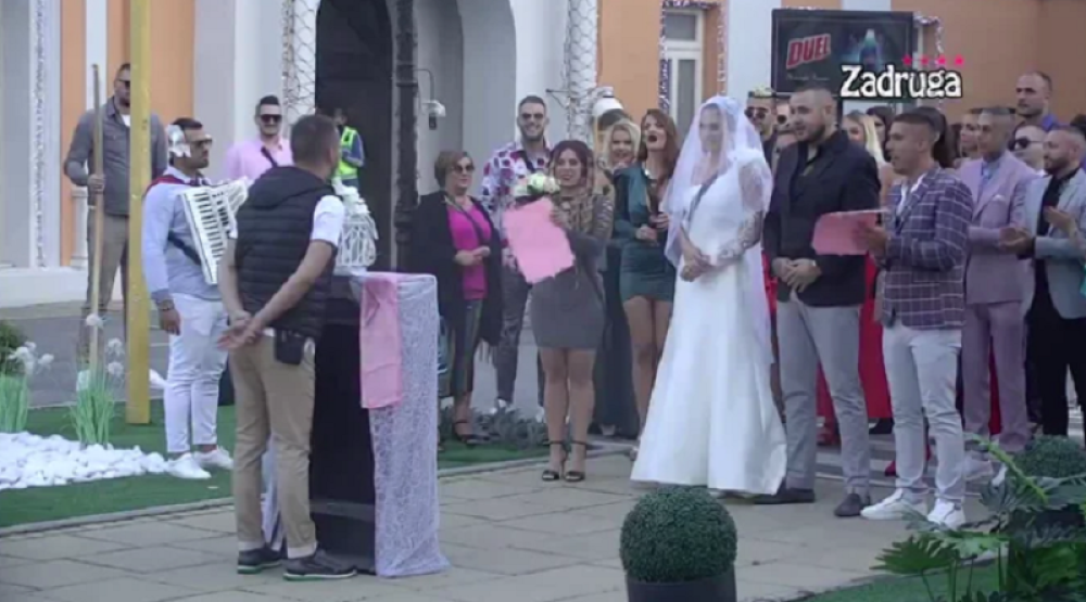 Bračni par Mina i Filip morali odmah da napuste Belu kuću! (VIDEO)