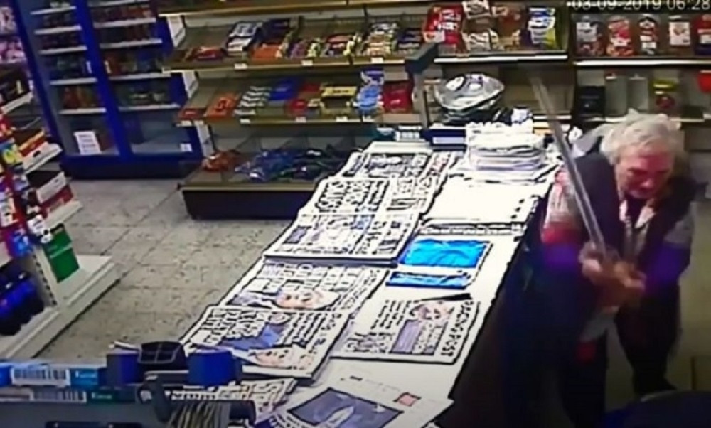 Osamdestogodišnja baka pretukla pljačkaša