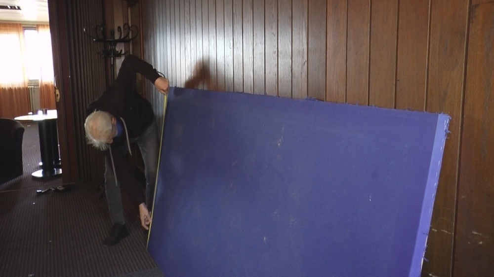 Nešat iz Čačka vraća u život jednu oštećenu stvar (FOTO)