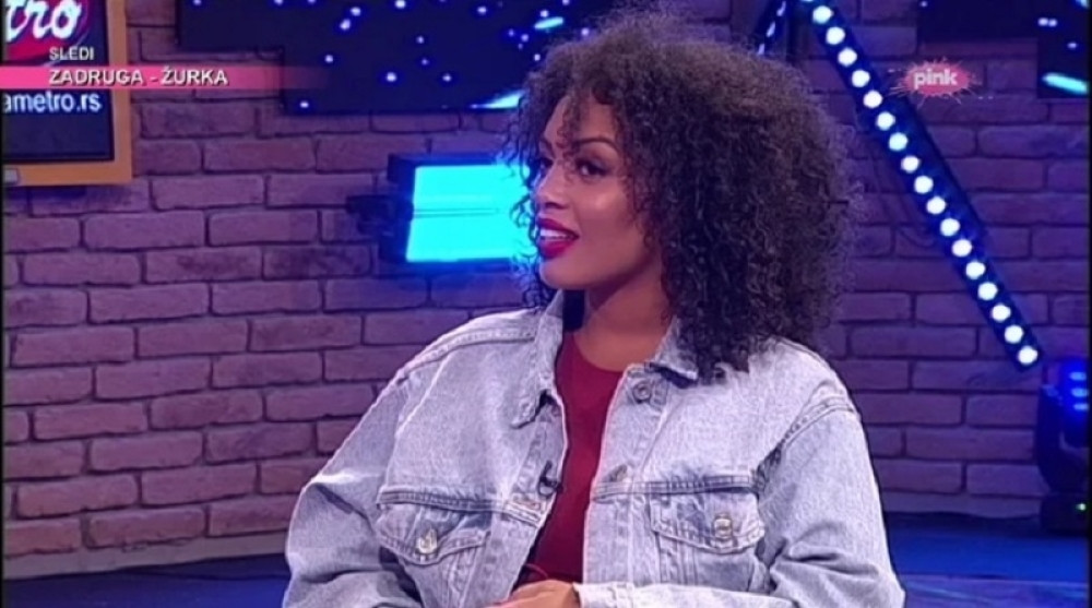 Amerikanka postaje zvezda u Srbiji, a kaže da se sjedinila sa bogom?!