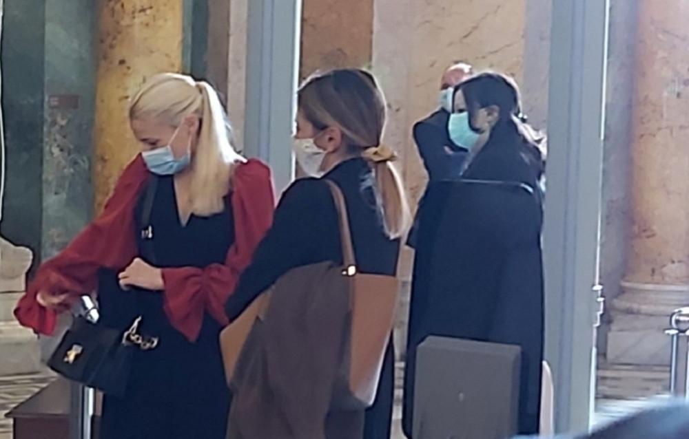 Partnerka Ane Brnabić se pojavila u Skupštini! Ekskluzivna fotografija