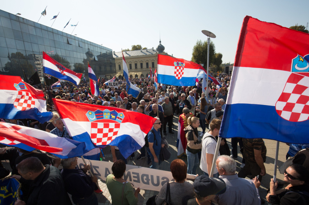 Hrvati skrnave sve srpsko!