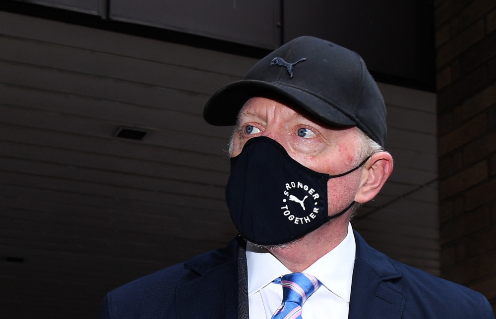 Novakov trener toliko nisko pao da mora da daje časove za 40 funti