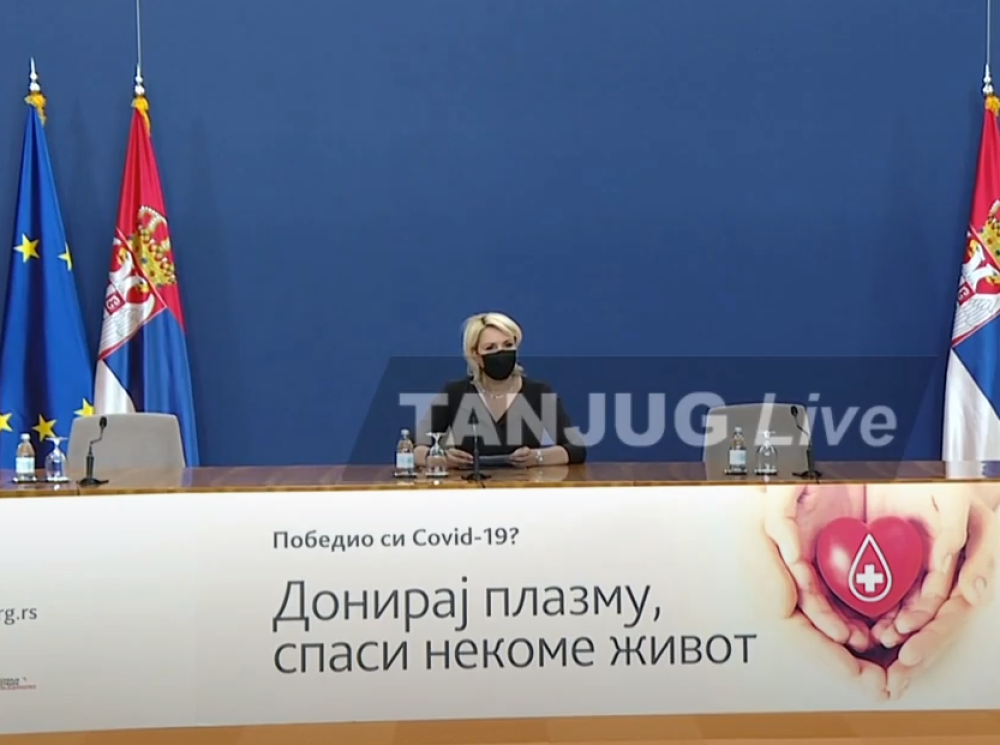 Ministarka Darija se pojavila sa specijalnom maskom, a pored nje uniformisani komandant: Imajte milosti, svi možete završiti loše!