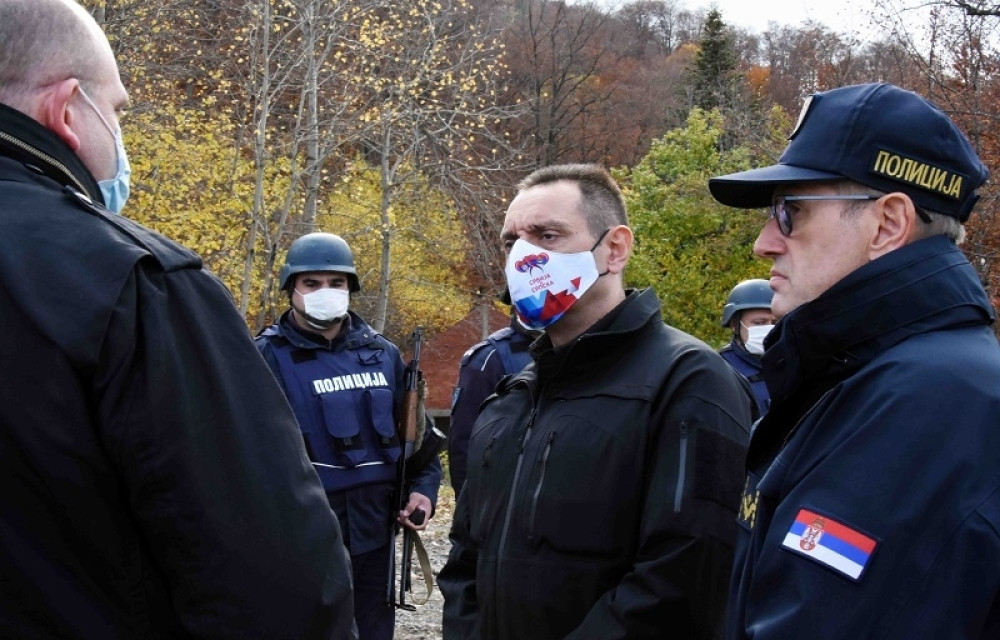 Nemačka donirala srpskoj policiji 10 vozila „dačija daster“ i informatičku opremu