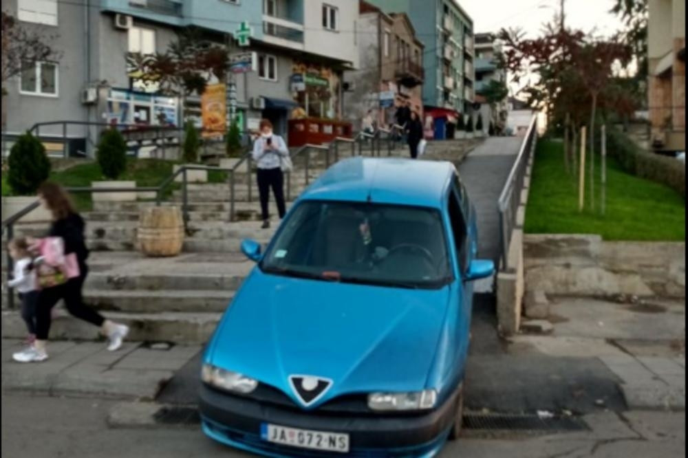 Automobilom vozio po pešačkoj stazi, pa je krenuo niz stepenice! Evo šta se u stvari desilo (FOTO)