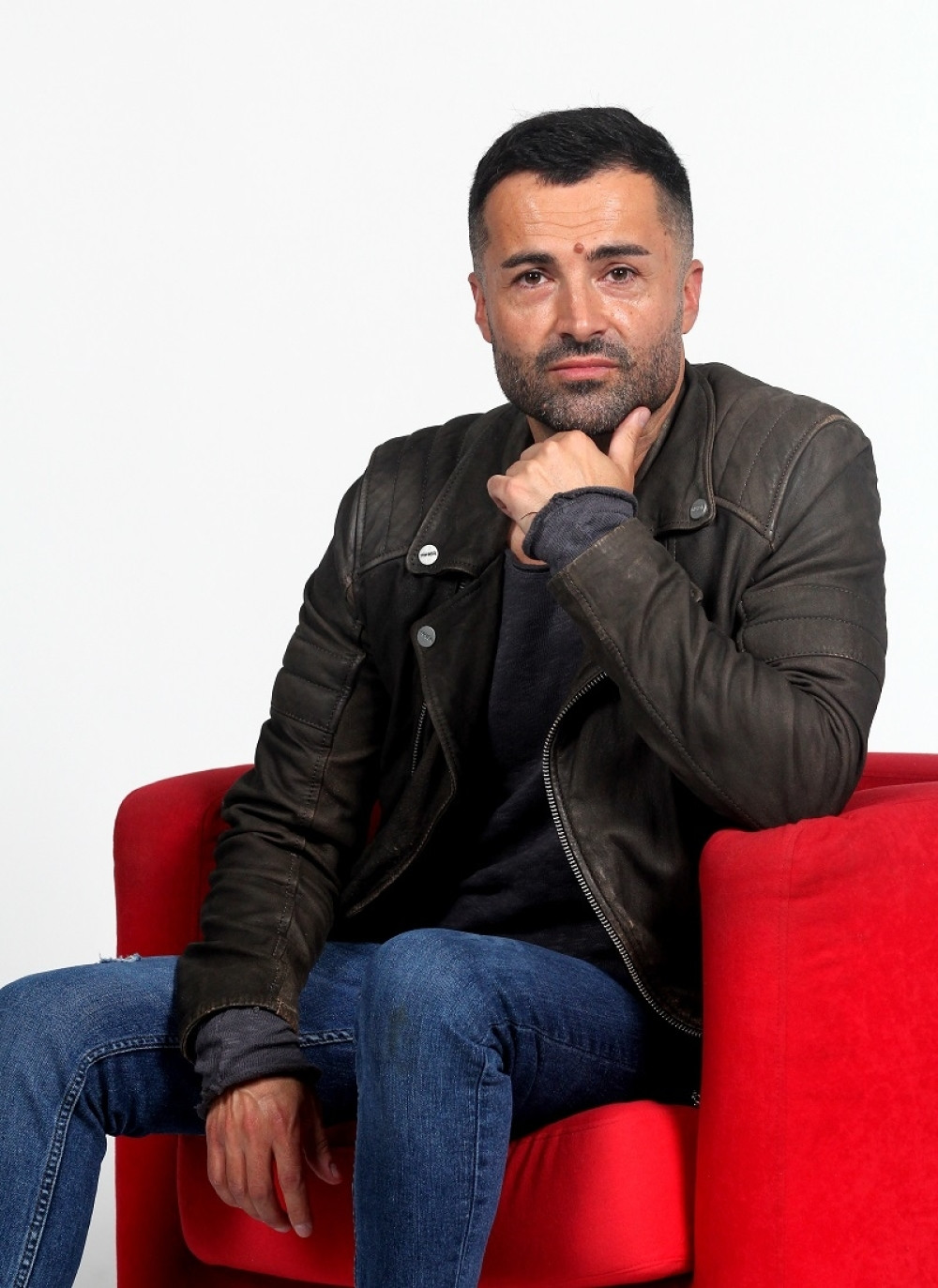 Oglasio se brat Edin i otkrio zašto zadrugar još uvek nije ušao u rijaliti! (VIDEO)