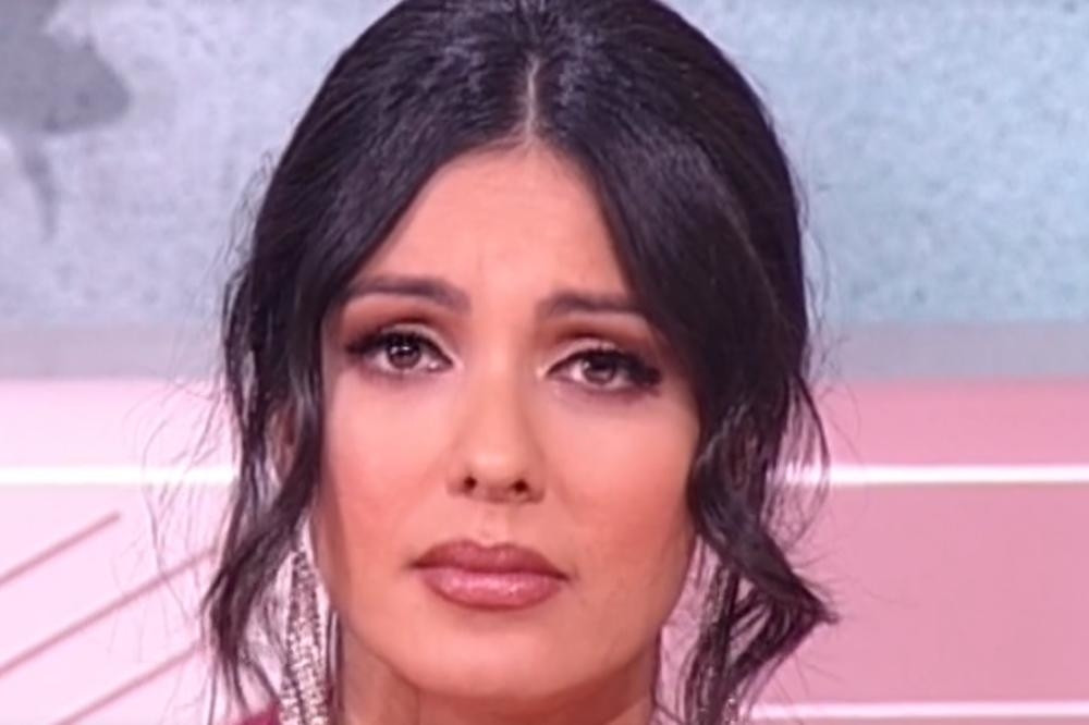 Tanja Savić nije videla sinove od aprila, svakodnevno pati za njima, a sada je uradila ovo, naježićete se! (FOTO/VIDEO)