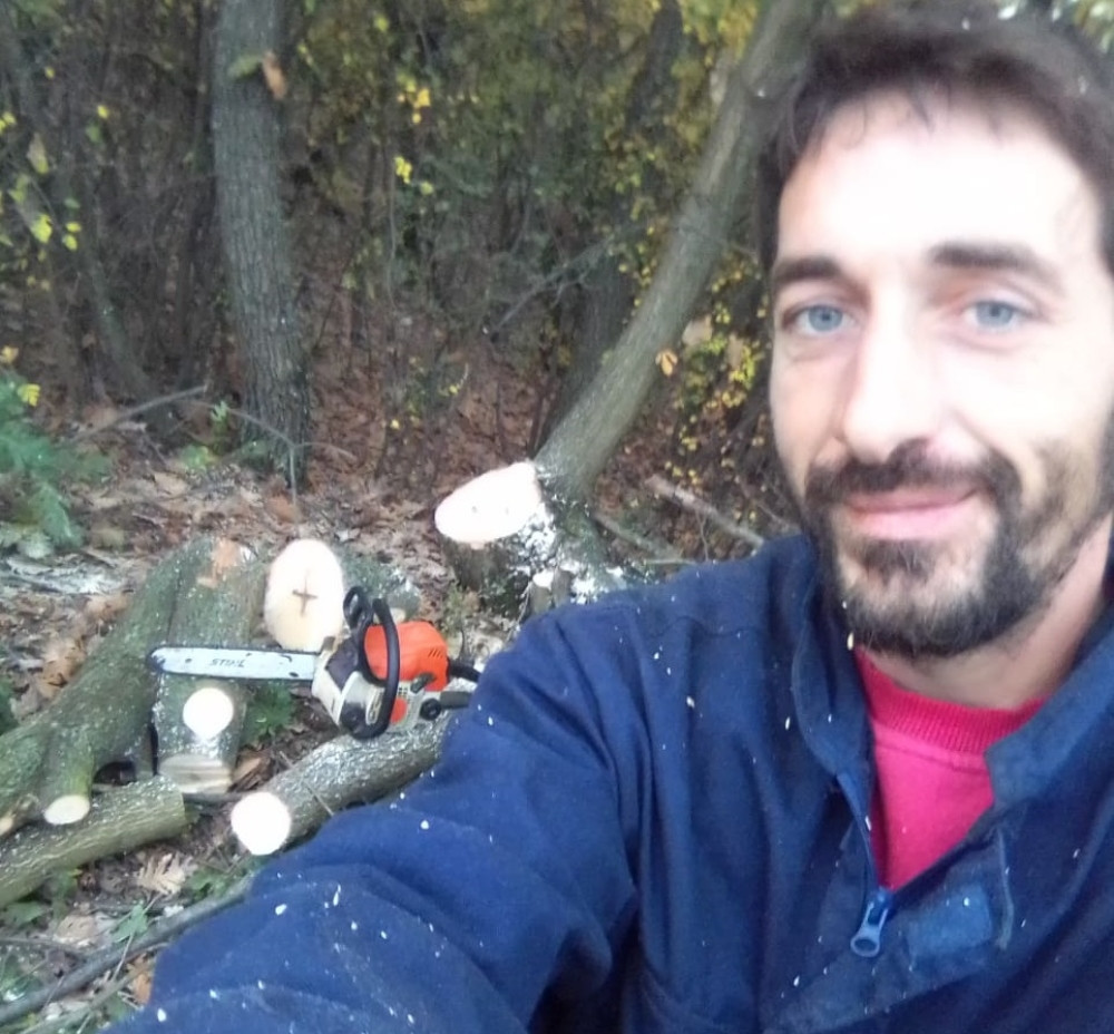 Predraga je iznenadio BOŽJI ZNAK! Otišao u šumu po drva, ali kada je video, nije mogao da veruje svojim očima (FOTO)