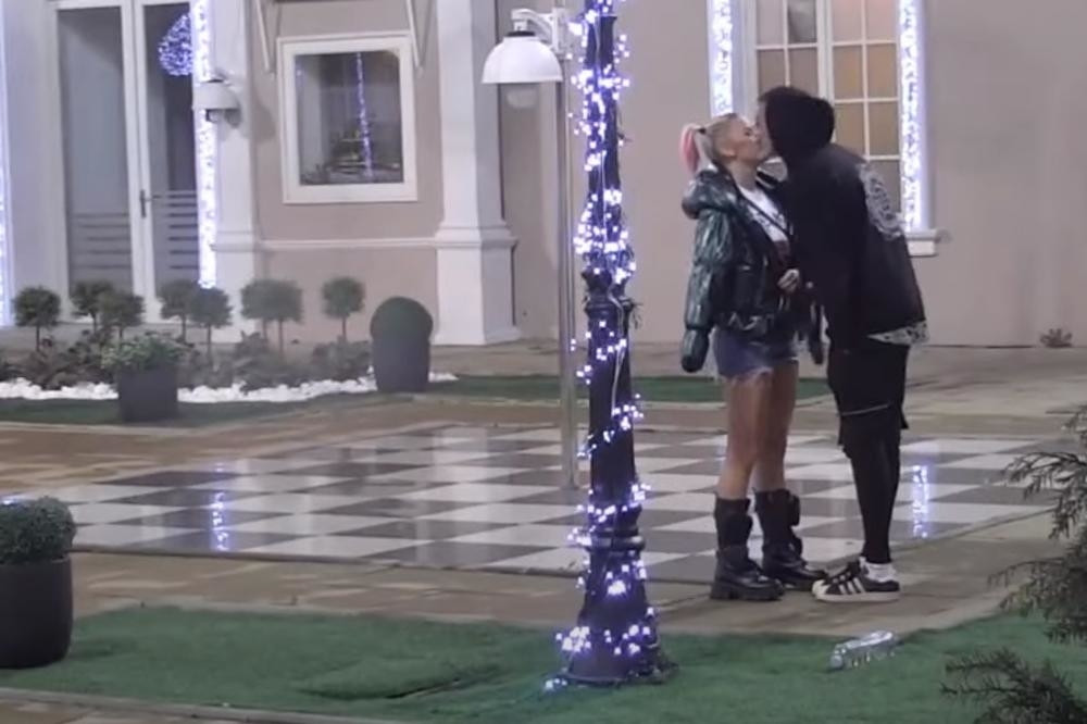 Pao prvi poljubac Sanje i Frana! Više neće da se kriju, pa javno pokazali emocije (VIDEO)