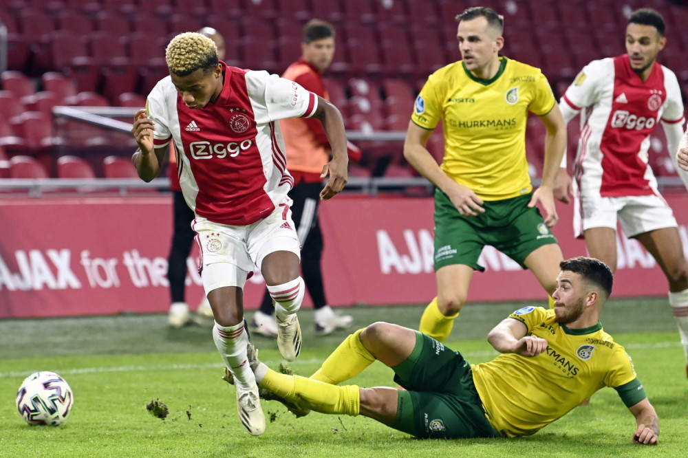 Ajaks se mučio, a onda je Tadić rešio stvar!