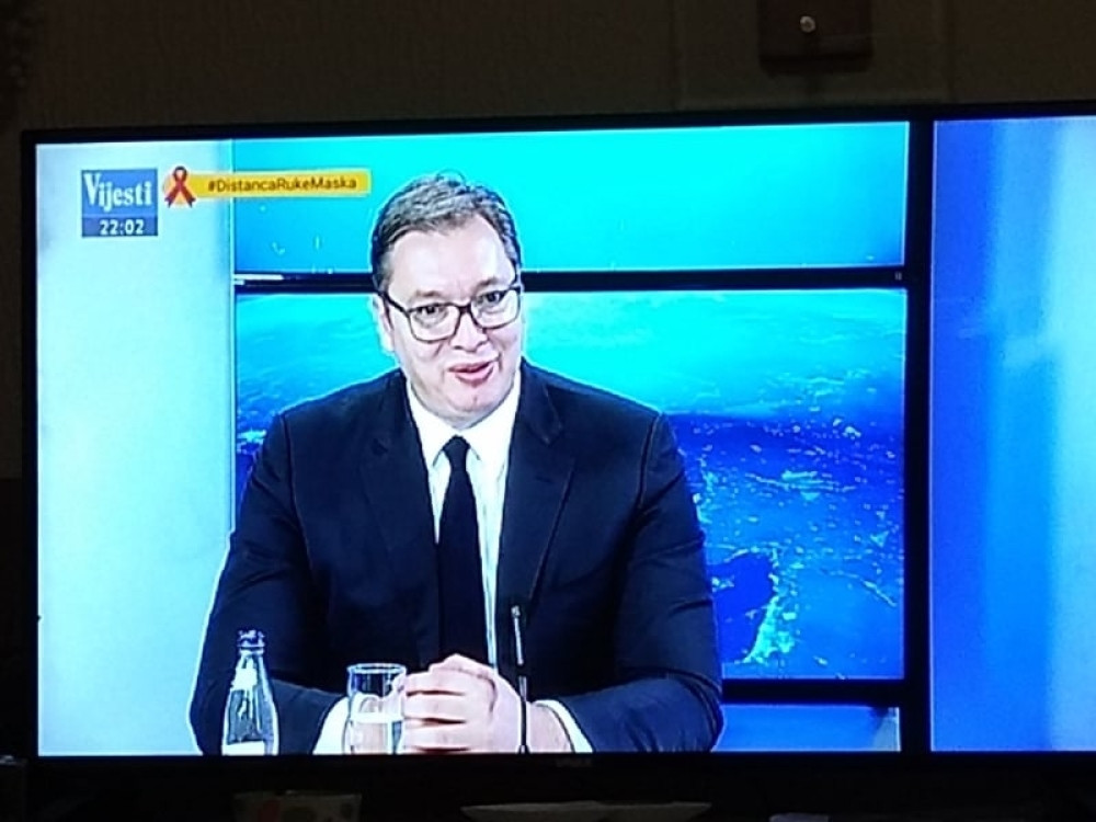 Voditelj prekinuo Vučića kada je hteo da otkrije ključnu stvar građanima Crne Gore