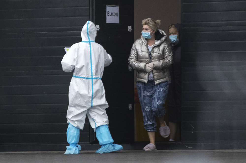 U svetu korona virusom zaraženo više od 99 miliona ljudi