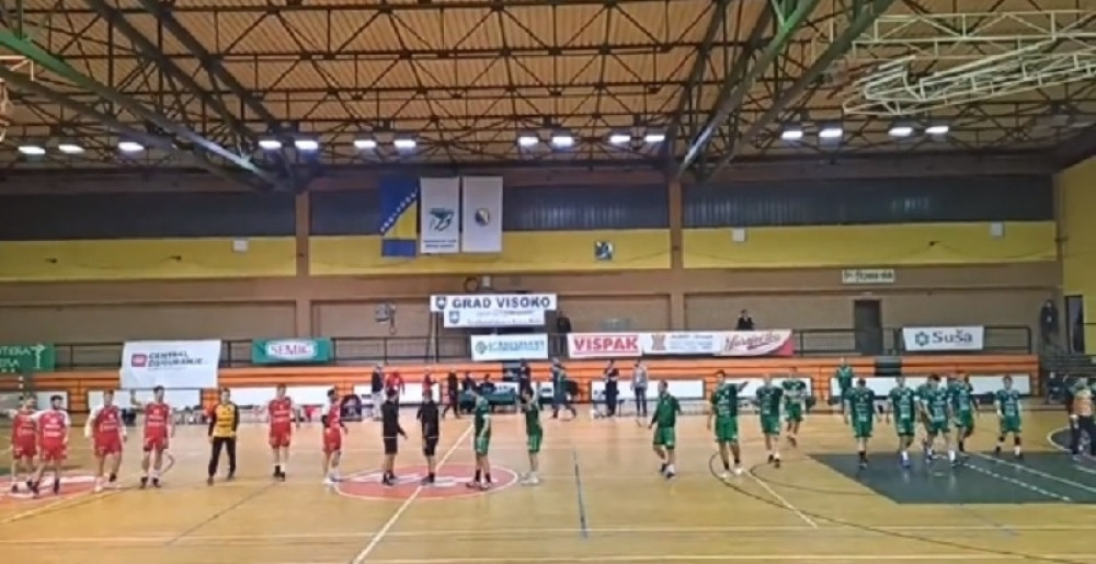 Skandal u Premijer ligi, tim igrao sa šest igrača sa simptomima korona virusa!