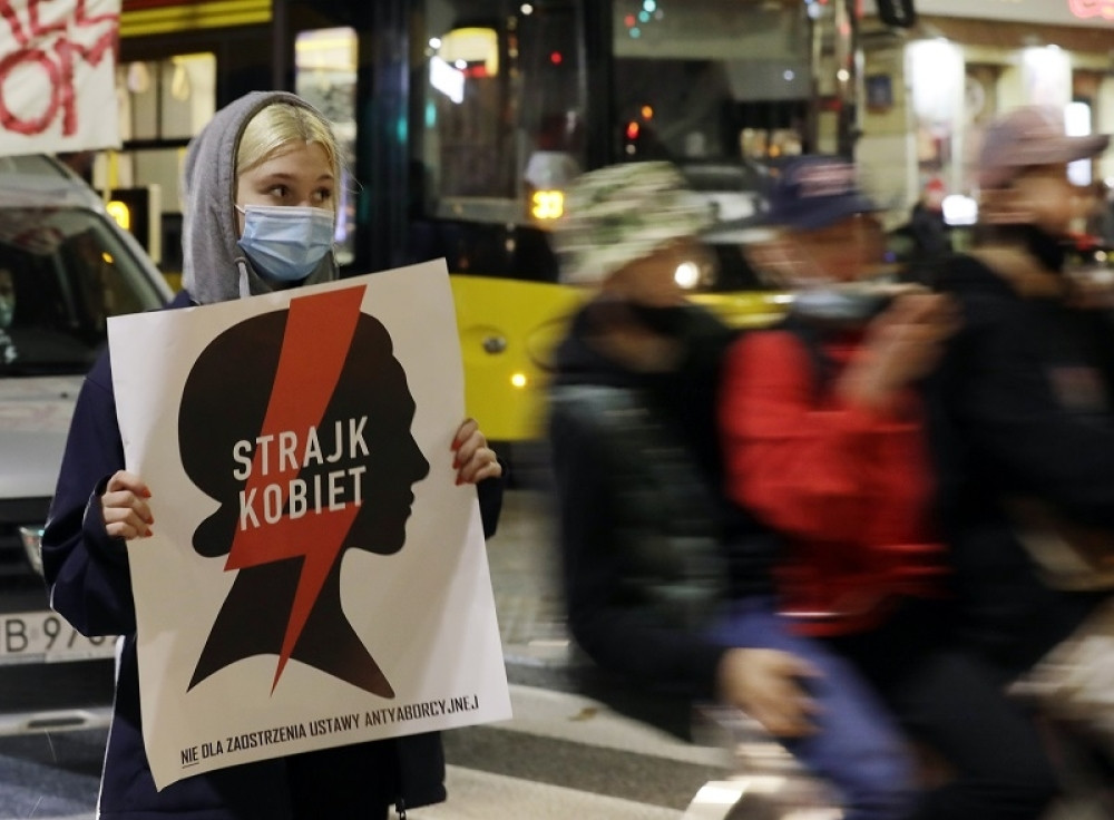 Odlaže se objavljivanje presude o ABORTUSU