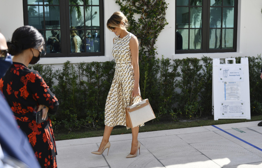 Prva dama ne mari za koronu, dok je Amerika u haosu, evo čime se ona bavi (FOTO)