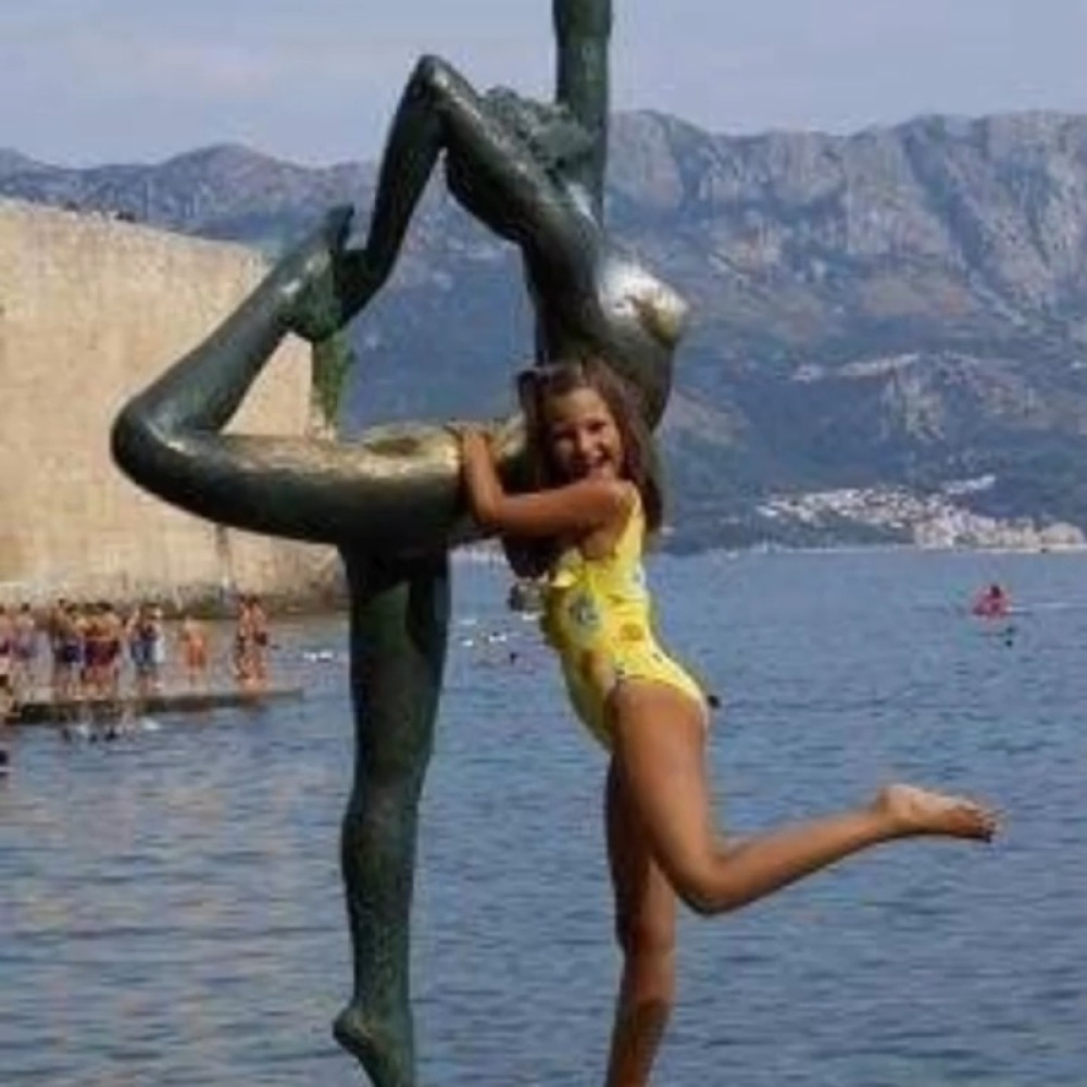 Srpska jutjuberka raznežila slikama iz detinjstva, niko je ne bi prepoznao