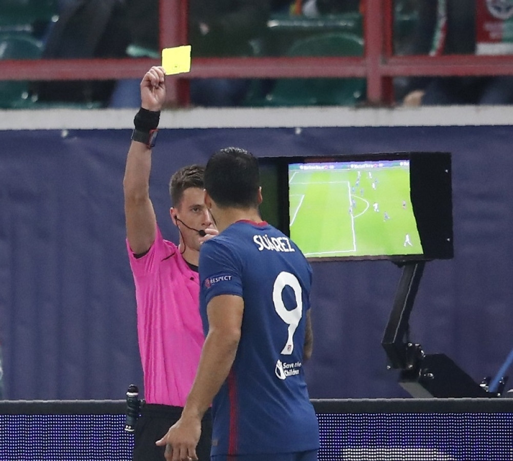 Suarez dobio žuti karton zbog nečega što nikad niko do sad nije uradio