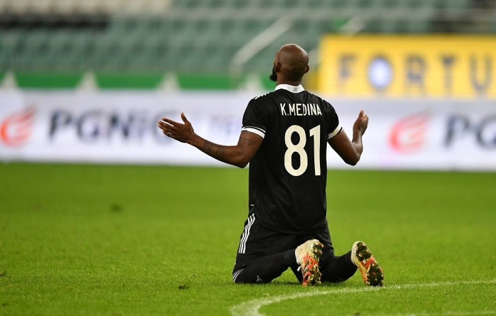 Srbe bi verovatno izbacili bez trunke kajanja, ostaje da se vidi šta će UEFA njima da uradi za ovaj skandal