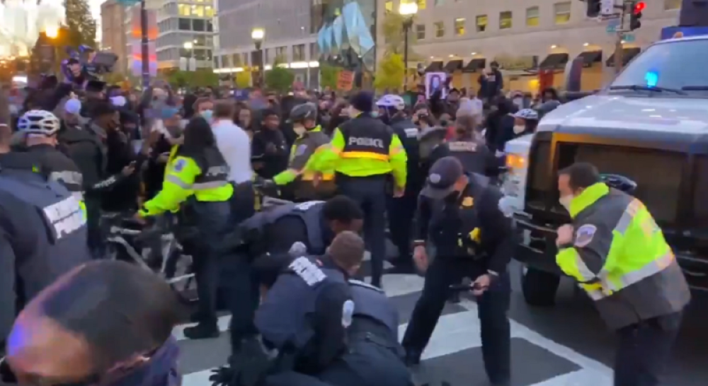 Da li se u Americi sprema haos? (VIDEO)